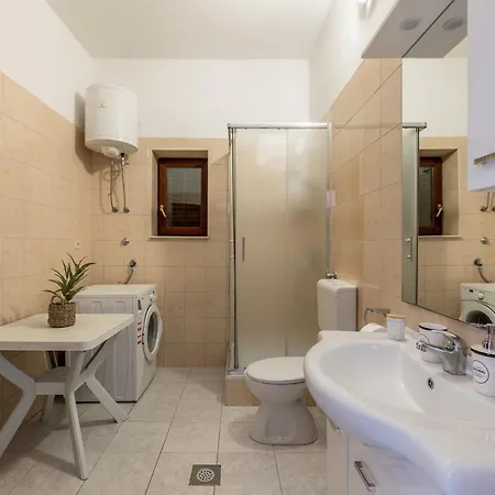 Krishto Trogir